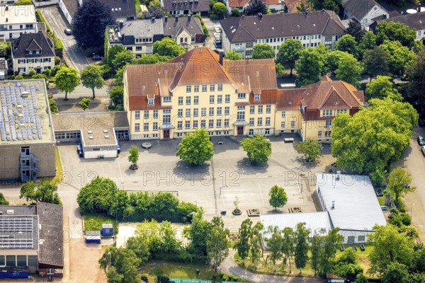Aerial view, Waldstraße grammar school with schoolyard, Hattingen, Ruhr area, North Rhine-Westphalia, Germany, education, educational institution, DE, Europe, grammar school, educational institute, aerial view, aerial photography, aerial photography, school, overview, bird's-eye view, overview
