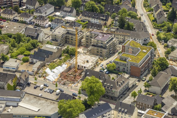 Aerial view, retirement home Domizil Heiligenhaus am Südring, construction site Frankenstraße corner Hauptsraße and Am Südring, Leubeck, Heiligenhaus, Ruhr area, North Rhine-Westphalia, Germany, geriatric care, architecture, construction work, construction area, building site, building plots, construction measure, construction project, construction site, DE, Domizil Heiligenhaus, facility, development, Europe, building, infrastructure, infrastructure project, municipality, construction, aerial view, aerial photography, aerial photography, new build, northern Germany, nursing home, senior citizens, retirement home, city, structure, Südring, overview, urban, bird's-eye view, residential home, birds-eyes view, overview, regional