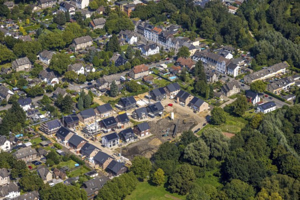 Aerial view, construction site with new development area single-family houses Elisabeth-Selbert-Weg, Johowstraße, Rentfort, Gladbeck, Ruhr area, North Rhine-Westphalia, Germany
