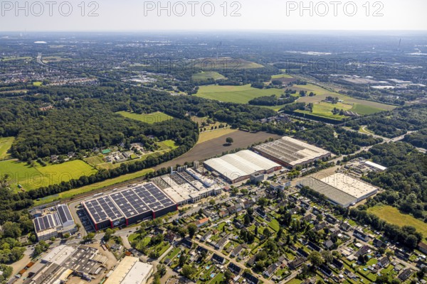 Aerial view, industrial estate Beisenstraße factory premises C.Jul. Herbertz GmbH - Swiss-Commerce Management GmbH with solar roof, Ellinghorst, distant view, Gladbeck, Ruhr area, North Rhine-Westphalia, Germany