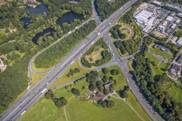 Aerial view, motorway A2 junction Essen/Gladbeck with federal road B224, agricultural farm Pelkumer Straße, Butendorf, Gladbeck, Ruhr area, North Rhine-Westphalia, Germany