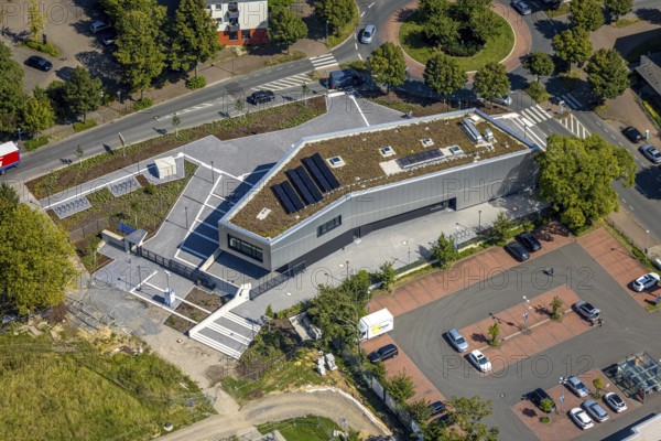 Aerial view, new integration house / health centre with café at the neighbourhood square in the SportPark Mottbruch, SuS Schwarz Blau Gladbeck, Brauck, Gladbeck, Ruhr area, North Rhine-Westphalia, Germany