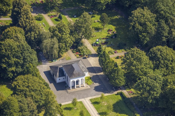 Aerial view, Brauck cemetery burial ground and cemetery chapel, Brauck, Gladbeck, Ruhr area, North Rhine-Westphalia, Germany