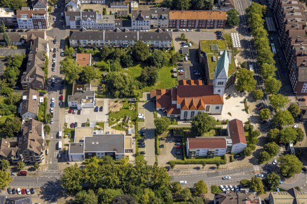 Aerial view, Evangelical Lutheran Church of Christ and Evangelical Church of Christ Kindergarten, Gladbeck, Ruhr area, North Rhine-Westphalia, Germany
