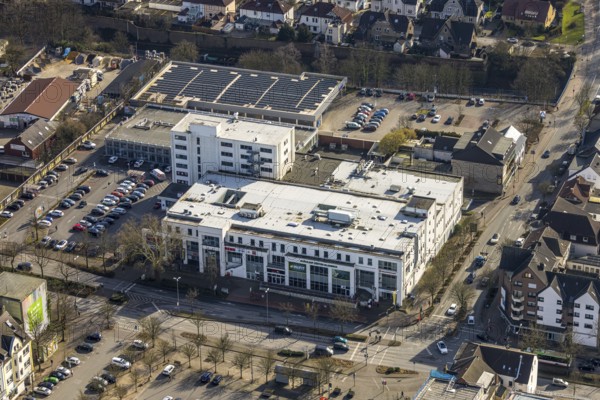 Aerial view, Glückauf Center Gladbeck shopping centre and car parks, multi-storey car park and Aldi supermarket with solar roof, Gladbeck, Ruhr area, North Rhine-Westphalia, Germany