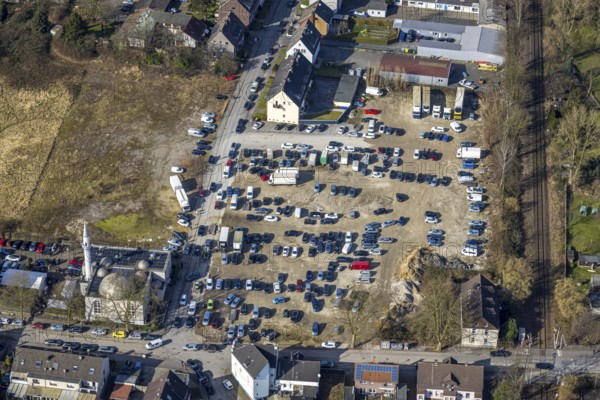 Aerial view, Mosque DITIB- Turkish Islamic Community of Gladbeck, Wielandstraße corner Bramsfeld, former site of furniture store Tacke, car park, Butendorf, Gladbeck, Ruhr area, North Rhine-Westphalia, Germany