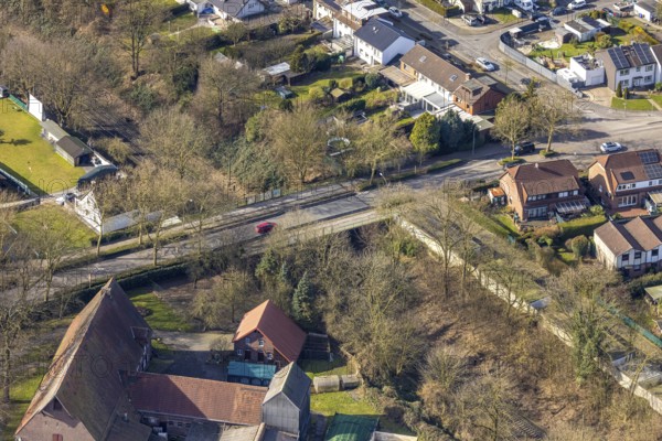 Aerial view, Bülser Straße bridge over the railway line, residential area, Zweckel, Gladbeck, Ruhr area, North Rhine-Westphalia, Germany