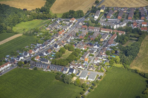 Aerial view, residential area and meadows between Wittekindstraße, Wormhaidestraße and Karwinkelstraße, Bockum-Hövel, Hamm, Ruhr area, North Rhine-Westphalia, Germany