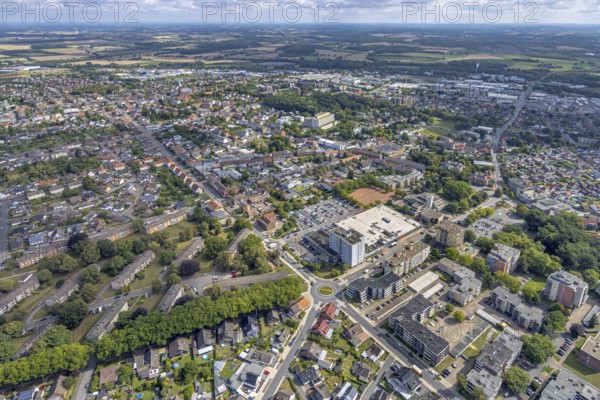 Aerial view, residential area and town view with town hall centre and Höveler Markt, town hall terrace house, high-rise housing estate, distant view, Bockum-Hövel, Hamm, Ruhr area, North Rhine-Westphalia, Germany