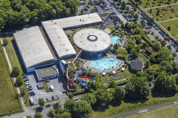 Aerial view, outdoor pool Maximare, saltwater pool, summer, Hamm-Mitte, bathers, sunbathers, Hamm, Ruhr area, North Rhine-Westphalia, Germany
