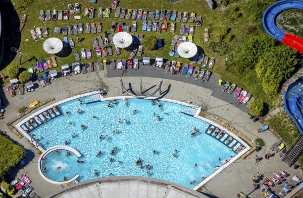 Aerial view, outdoor pool Maximare, saltwater pool, summer, Hamm-Mitte, bathers, sunbathers, Hamm, Ruhr area, North Rhine-Westphalia, Germany