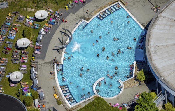 Aerial view, outdoor pool Maximare, saltwater pool, summer, Hamm-Mitte, bathers, sunbathers, Hamm, Ruhr area, North Rhine-Westphalia, Germany