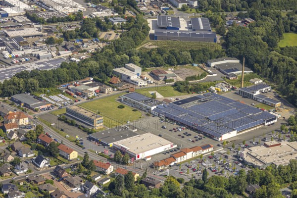 Aerial view, ex-OLG building, Römerstraße 18 in the Hövel industrial estate, Hammer Fachmarkt Hamm and Thomas Philipps Schnäppchenmarkt with solar panels, Bockum-Hövel, Hamm, Ruhr area, North Rhine-Westphalia, Germany