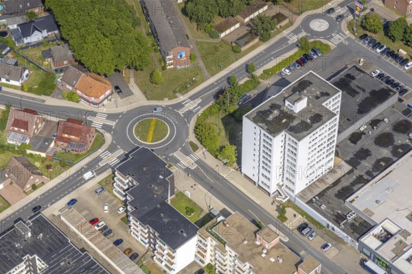 Aerial view, high-rise building at Rathaus-Center with roundabout Friedrich-Ebert-Straße and Rautenstrauchstraße, Bockum-Hövel, Hamm, Ruhr area, North Rhine-Westphalia, Germany