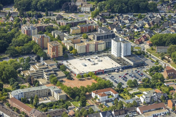Aerial view, Rathaus-Center and Höveler Markt, car parks, Bürgeramt Terrassenhaus and high-rise housing estate, Bockum-Hövel, Hamm, Ruhr area, North Rhine-Westphalia, Germany