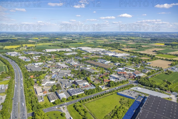 Aerial view, Oberster Kamp industrial estate on the A2 motorway, Rhynern district, Hamm, Ruhr area, North Rhine-Westphalia, Germany