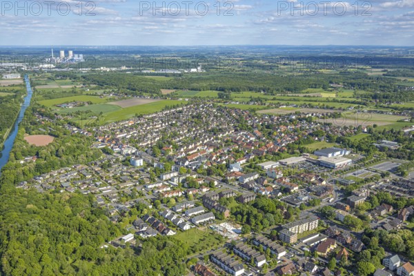 Aerial view, residential area, view of Uentrop, construction site at the corner of Ostwennemarstraße and Alter Uentroper Weg, behind the RWE power station Westfalen, Uentrop, Hamm, Ruhr area, North Rhine-Westphalia, Germany