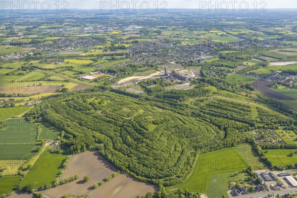 Aerial view, hammerhead tower on the Ost Heinrich Robert mine site, Pelkum district, Hamm, Ruhr area, North Rhine-Westphalia, Germany