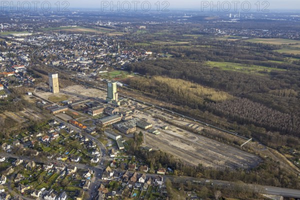 Aerial view, former DSK Lippe Westerholt mine, new neighbourhood for climate-friendly working and living, Egonstraße, on the city limits of Gelsenkirchen, surrounded by autumnal deciduous trees, Hassel, Gelsenkirchen, Ruhr area, North Rhine-Westphalia, Germany