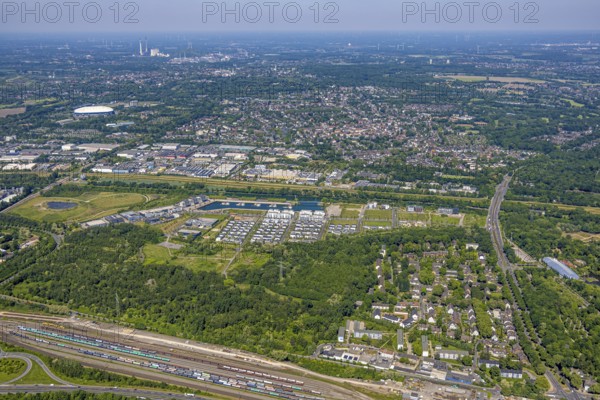 Aerial view, Graf Bismarck Johannes-Rau-Allee urban quarter, residential complex and Stölting Marina marina on the Rhine-Herne Canal, Emscherstrasse industrial estate, Bismarck, Gelsenkirchen, Ruhr area, North Rhine-Westphalia, Germany