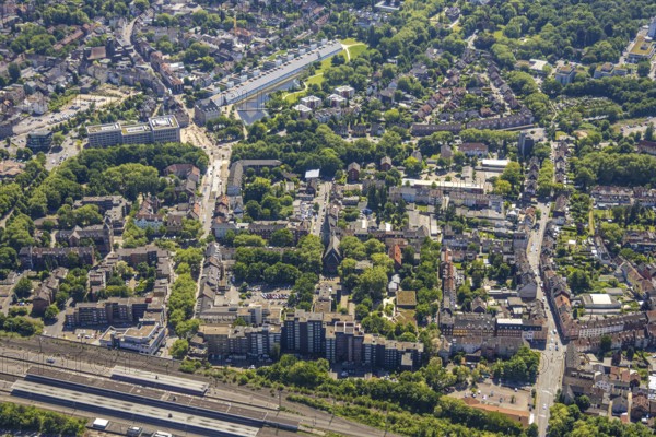 Aerial view, city centre Gelsenkirchen, main station railway tracks, Bochumer Straße and justice centre, science park Gelsenkirchen building at the lake, Neustadt, Gelsenkirchen, Ruhr area, North Rhine-Westphalia, Germany