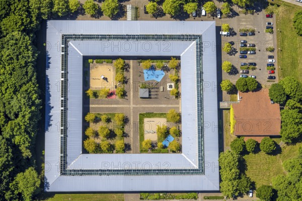 Aerial view, Löchterschule, LWL-Förderschule für körperliche und motorische Entwicklung, interior design with four areas, Buer, Gelsenkirchen, Ruhr area, North Rhine-Westphalia, Germany