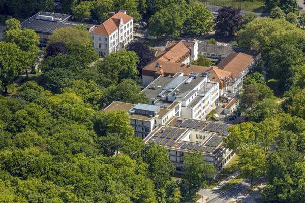 Aerial view, MVZ Prof. Dr Uhlenbrock und Partner - location Hamm spa garden, behind the spa hotel, district Heessen, Hamm, Ruhr area, North Rhine-Westphalia, Germany