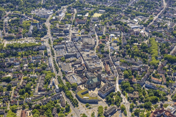 Aerial view, City centre Gelsenkirchen-Buer Hochstraße with cathedral catholic provost church St. Urbanus, Buer, Gelsenkirchen, Ruhr area, North Rhine-Westphalia, Germany