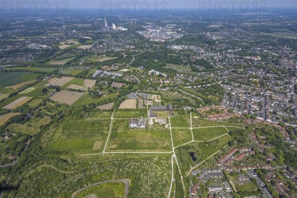 Aerial view, Hugo/Consol Consolidation colliery with winding tower, Devesestraße, commercial and cultural use, Buer, Gelsenkirchen, Ruhr area, North Rhine-Westphalia, Germany