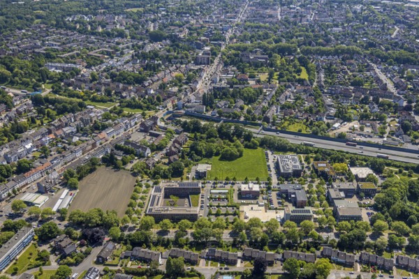 Aerial view, Schloss Berge office park with Gelsenkirchen tax office, Ludwig-Erhard-Straße industrial estate, Erle, Gelsenkirchen, Ruhr area, North Rhine-Westphalia, Germany
