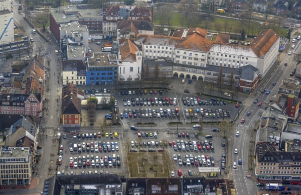 Aerial view, Johanniter-Kliniken Hamm general hospital, Santa-Monica-Platz car park Königstraße car park and residential buildings, Haus Vorschulze event venue, centre, Hamm, Ruhr area, North Rhine-Westphalia, Germany