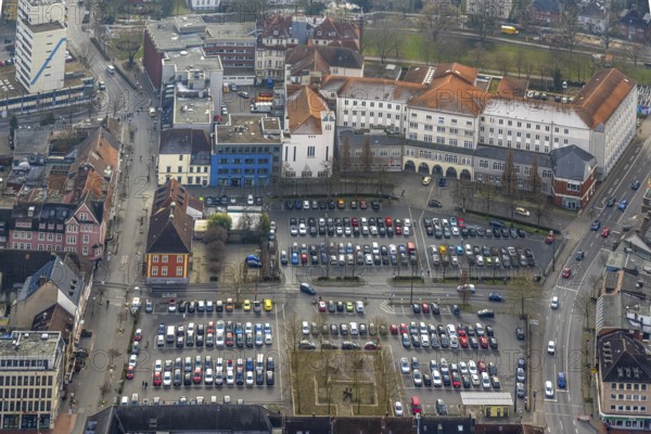 Aerial view, Johanniter-Kliniken Hamm general hospital, Santa-Monica-Platz car park Königstraße car park and residential buildings, Haus Vorschulze event venue, centre, Hamm, Ruhr area, North Rhine-Westphalia, Germany