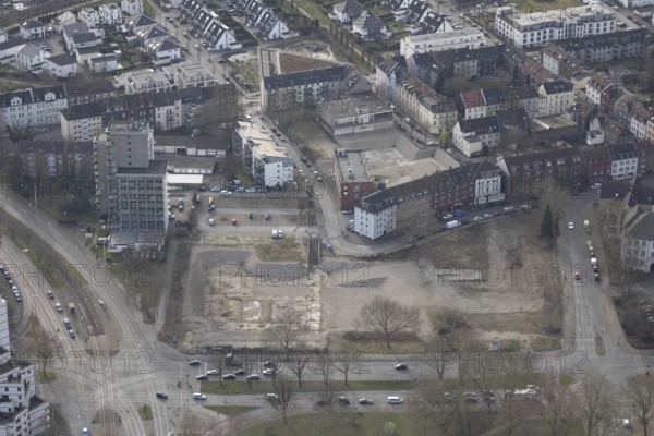Aerial view, brownfield site of former central swimming pool, residential area and high-rise building Florastraße, Schalke, Gelsenkirchen, Ruhr area, North Rhine-Westphalia, Germany