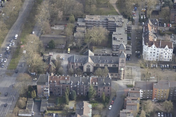 Aerial view, Catholic Church of Our Lady in the residential area Neustadtplatz, Catholic Kindergarten Liebfrauen, Neustadt, Gelsenkirchen, Ruhr area, North Rhine-Westphalia, Germany