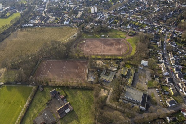 Aerial view, sports facility Baulandstraße football stadium, sports club DJK SG Borussia Scholven 1928 e.V. and JFC Borussia Scholven 1996 e.V., Hauptschule an der Mehringstraße and Kurt Schumacher Haus, municipal day care centre for children, Scholven, Gelsenkirchen, Ruhr area, North Rhine-Westphalia, Germany