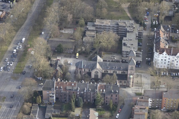 Aerial view, Catholic Church of Our Lady in the residential area Neustadtplatz, Catholic Kindergarten Liebfrauen, Neustadt, Gelsenkirchen, Ruhr area, North Rhine-Westphalia, Germany