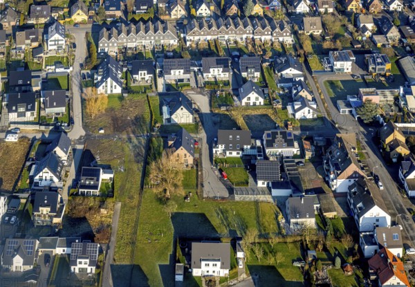 Aerial view, Michaelstraße residential area and building site, Östingstraße terraced housing estate, Pelkum district, Hamm, Ruhr area, North Rhine-Westphalia, Germany