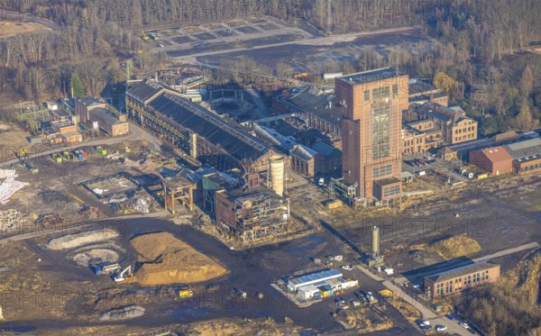Aerial view, CreativRevier Hamm, hammerhead tower at the former Ost Heinrich Robert colliery, demolition work, Herringen district, Hamm, Ruhr area, North Rhine-Westphalia, Germany