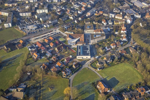 Aerial view, Arnold Freymuth Comprehensive School, An der Falkschule, Herringen district, Hamm, Ruhr area, North Rhine-Westphalia, Germany