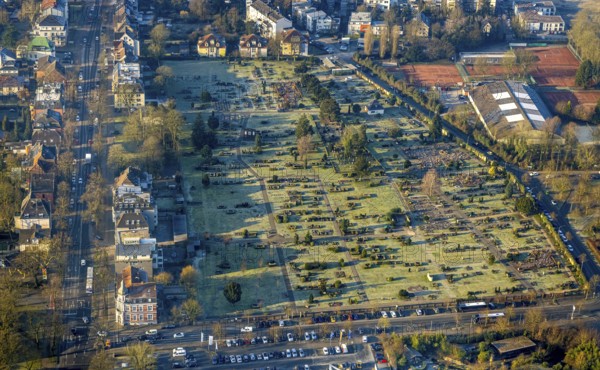 Aerial view, Protestant East Cemetery and Jewish Cemetery, Centre, Hamm, Ruhr Area, North Rhine-Westphalia, Germany