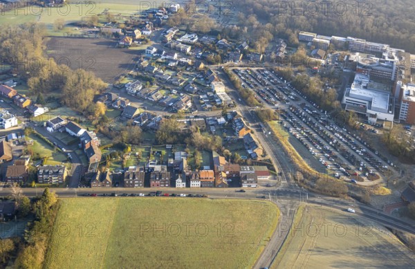 Aerial view, planned potential building areas between Vogelstraße, Ennigerweg and Ahlener Straße, cars parked on the roadside, St. Barbara-Klinik Hamm-Heessen and car parks, Heessen district, Hamm, Ruhr area, North Rhine-Westphalia, Germany