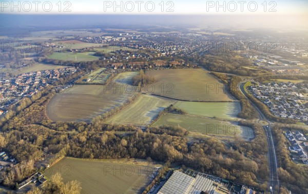 Aerial view, meadow area north of Sachsenring to Vogelsang, roundabout, district of Heessen, Hamm, Ruhr area, North Rhine-Westphalia, Germany