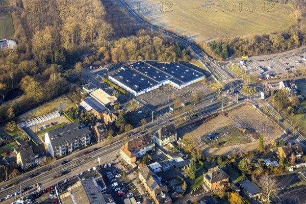 Aerial view, Münsterstraße Bundesstraße B63 at the Sachsenring roundabout, former Praktiker DIY store and open space opposite, Heessen district, Hamm, Ruhr area, North Rhine-Westphalia, Germany