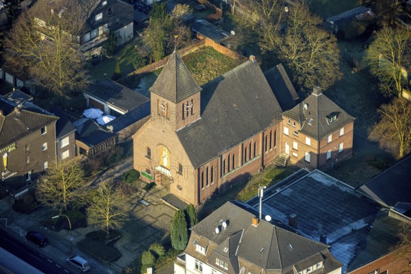 Aerial view, Roman Catholic Herz-Jesu-Kirche on Hammer Straße, Bockum-Hövel, Hamm, Ruhr area, North Rhine-Westphalia, Germany