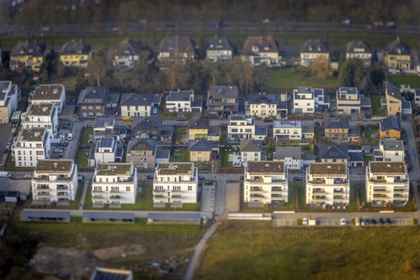 ATTENTION Photos with partial blurring created by tilt technique on the lens side, aerial view, housing estate Paracelsuskarree, centre, Hamm, Ruhr area, North Rhine-Westphalia, Germany