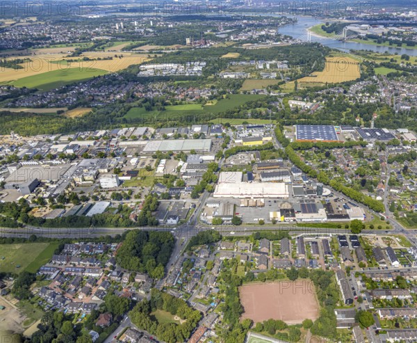 Aerial view, Selgros Großhandel im Gewerbegebiet Schauenstraße, Bergheim, Duisburg, Ruhr area, North Rhine-Westphalia, Germany, DE, Europe, commercial enterprises, commercial space, commercial area, commercial property, commercial park, commercial location, commercial use, industrial area, industrial location, aerial view, aerial photography, aerial photography, overview, bird's-eye view, overview