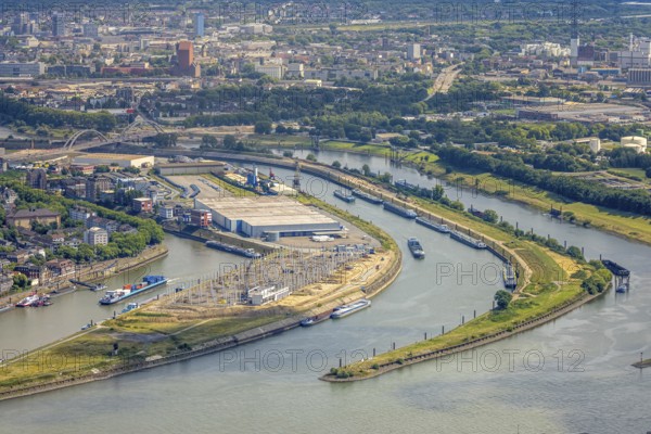 Aerial view, Mercatorinsel inland navigation on Vinckekanal and harbour canal, Stangenwald construction site with new logistics hall, Ruhrort, Duisburg, Ruhr area, North Rhine-Westphalia, Germany, construction work, construction area, building site, building plots, construction project, construction site, DE, Europe, harbour, aerial view, aerial photography, aerial photography, Mercator Island, new construction, overview, bird's-eye view, overview