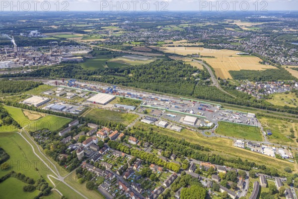 Aerial view, logport III (Drei) Hohenbudberg, Anssems trailer company building, Dahlingstraße terminal, distant view, Friemersheim, Duisburg, Ruhr area, North Rhine-Westphalia, Germany