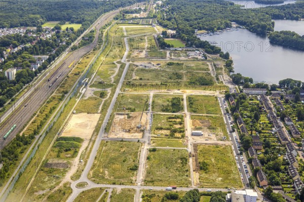 Aerial view, construction site of the former Wedau marshalling yard for the new Duisburg residential quarter on the Sechs-Seen-Platte, Wedau, Duisburg, Ruhr area, North Rhine-Westphalia, Germany