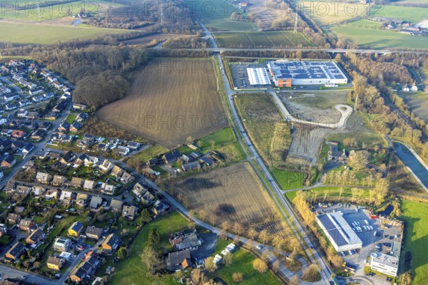 Aerial view, Lipperandstraße industrial estate, brownfield site and building site on the corner of Römerstraße and Lipperandstraße, Handelshof Hamm Wholesale, with solar roof, Bockum-Hövel, Hamm, Ruhr area, North Rhine-Westphalia, Germany
